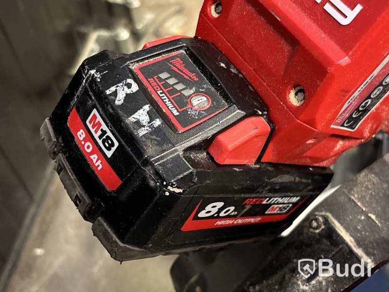 Kap- & gersåg Milwaukee FMS190 med 8.0 Ah batteri & sågbord MLS 2000