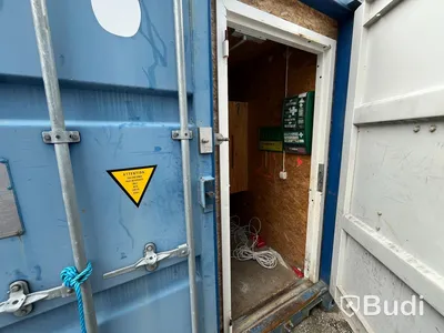 Container 20 fot isolerad samt elcentral och belysning