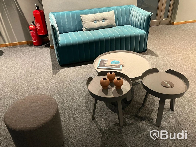 Loungesoffa med bord