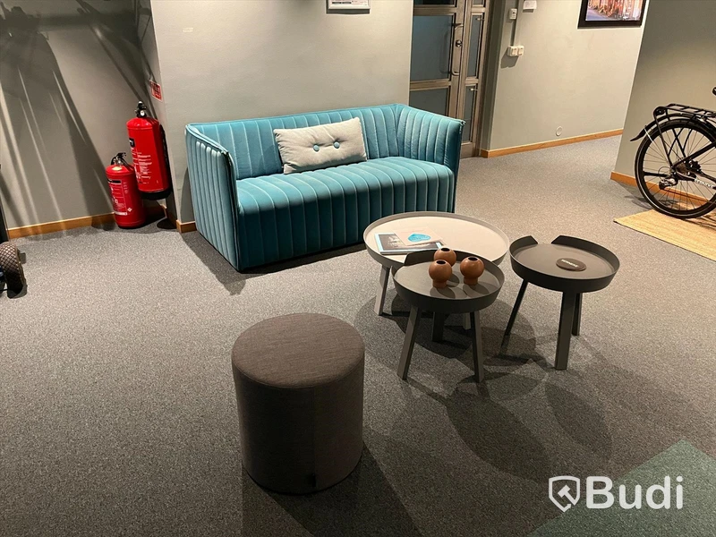 Loungesoffa med bord