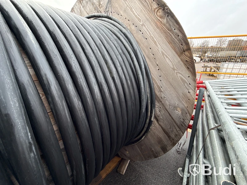 2 st kabeltrummor inkl. Kabel