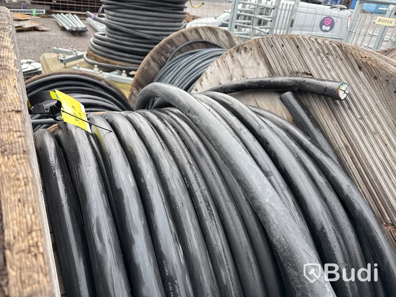2 st kabeltrummor inkl. Kabel