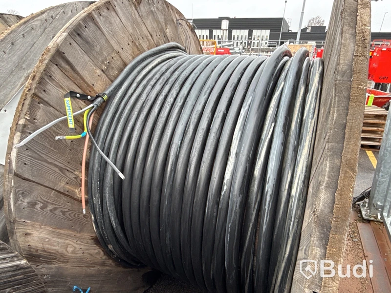 2 st kabeltrummor inkl. Kabel