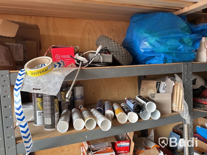 20-fots container, isolerad med innehåll
