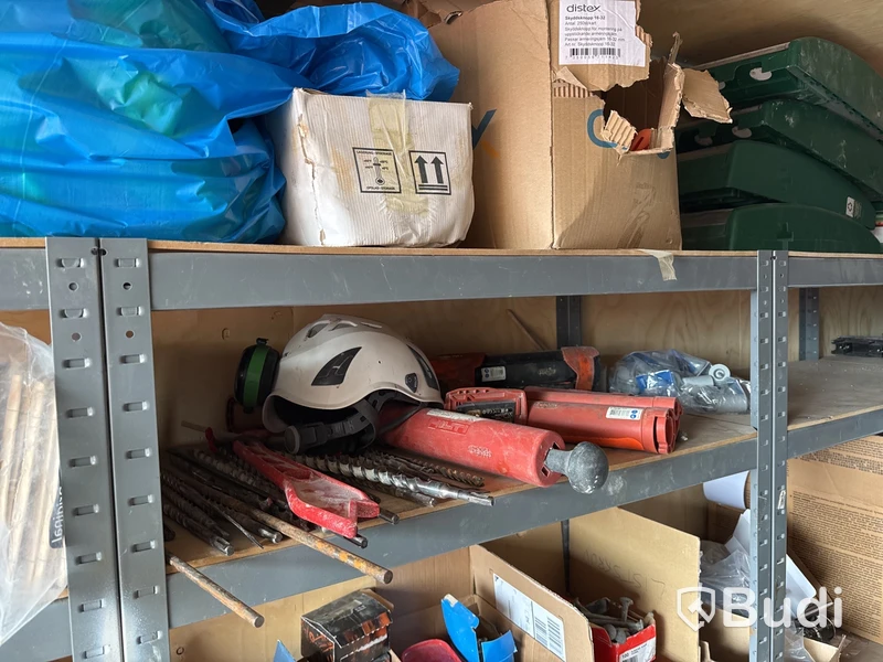 20-fots container, isolerad med innehåll