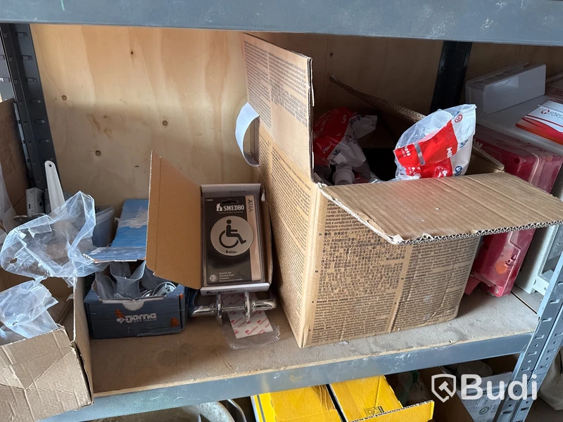 20-fots container, isolerad med innehåll