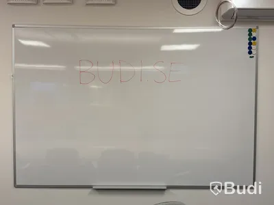 Whiteboardtavlor, klädhängare & vagn