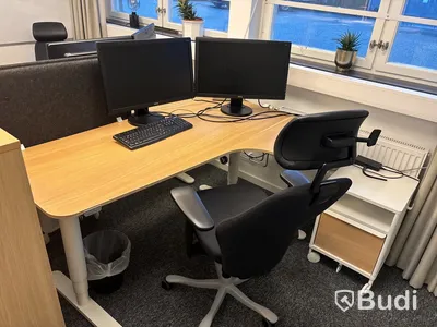 Komplett kontor med 3 st arbetsplatser