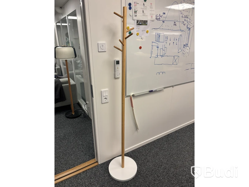 Komplett kontor med 3 st arbetsplatser