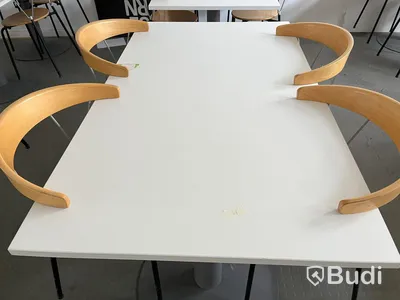 Matsalsbord 4st vita m stolar