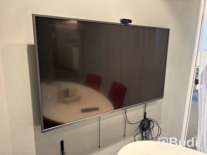 Tv-skärm 55 tum, Voxicon inkl. kamera Logitech