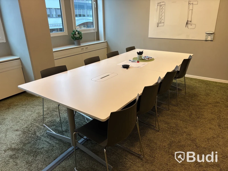Konferensbord inkl. 8 st. stolar Arper