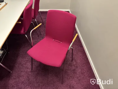 Bord, 7 st. Stolar Gärsnäs och 2 st. Gardiner