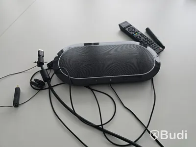 Kontorsinredning, tv-skärmar, konferensmöbel, mm