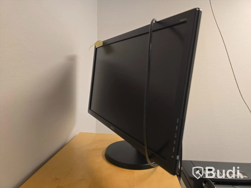 Kontorsinredning, tv-skärmar, konferensmöbel, mm