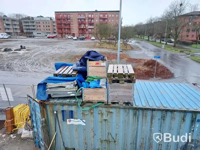 Container 20 fot, isolerad med el och värmefläkt inkl innehåll