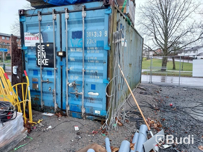 Container 20 fot, isolerad med el och värmefläkt inkl innehåll