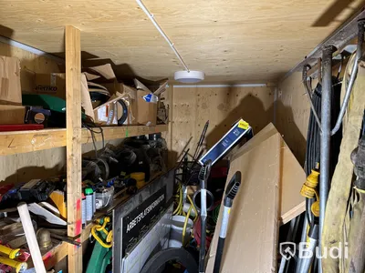 Container, 20 fot inklusive innehåll