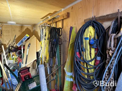Container, 20 fot inklusive innehåll