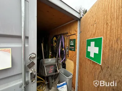 Container, 20 fot inklusive innehåll