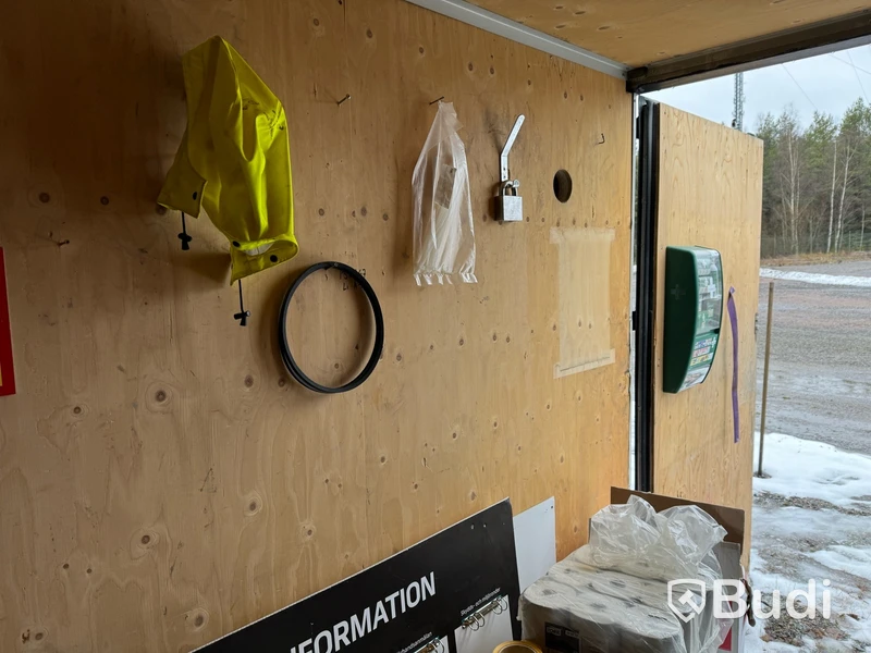 Container, 20 fot inklusive innehåll