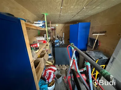 Container, 20 fot inklusive innehåll