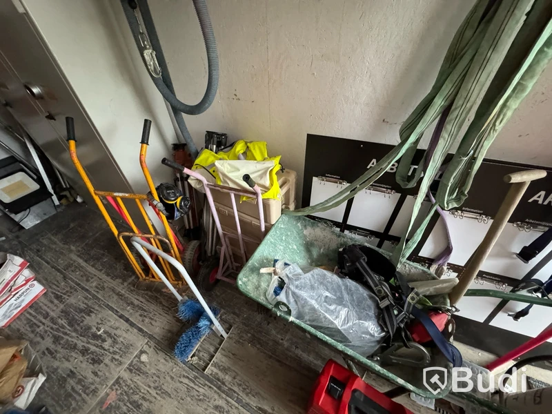 Container 20 fot inklusive innehåll