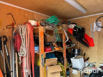 Container, 10 fot inklusive innehåll