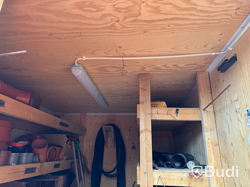 Container, 10 fot inklusive innehåll