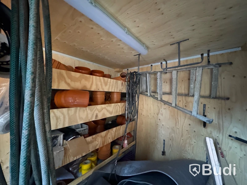 Container, 10 fot inklusive innehåll