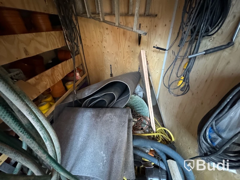 Container, 10 fot inklusive innehåll