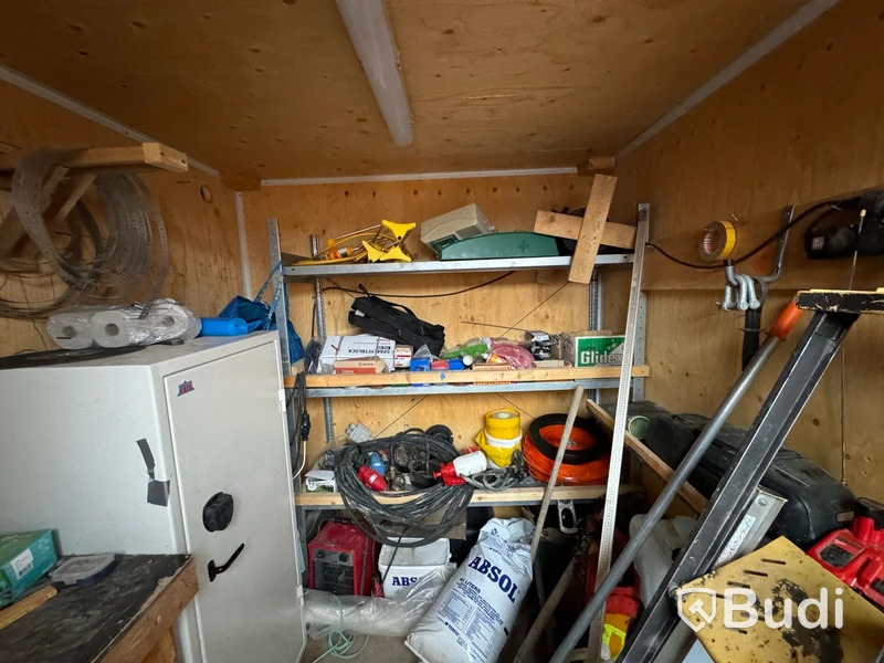 Container, 10 fot inklusive innehåll