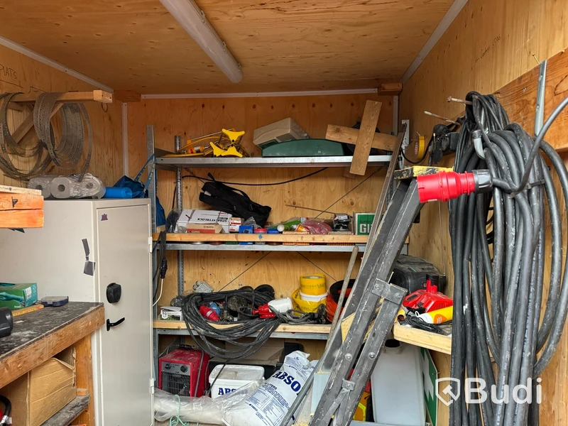 Container, 10 fot inklusive innehåll
