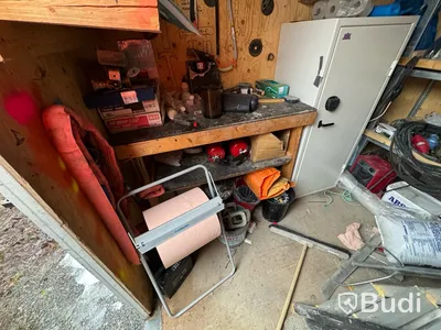 Container, 10 fot inklusive innehåll