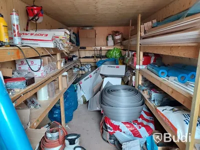 Container 20" isolerad, elcentral, värmefläkt inkl innehåll