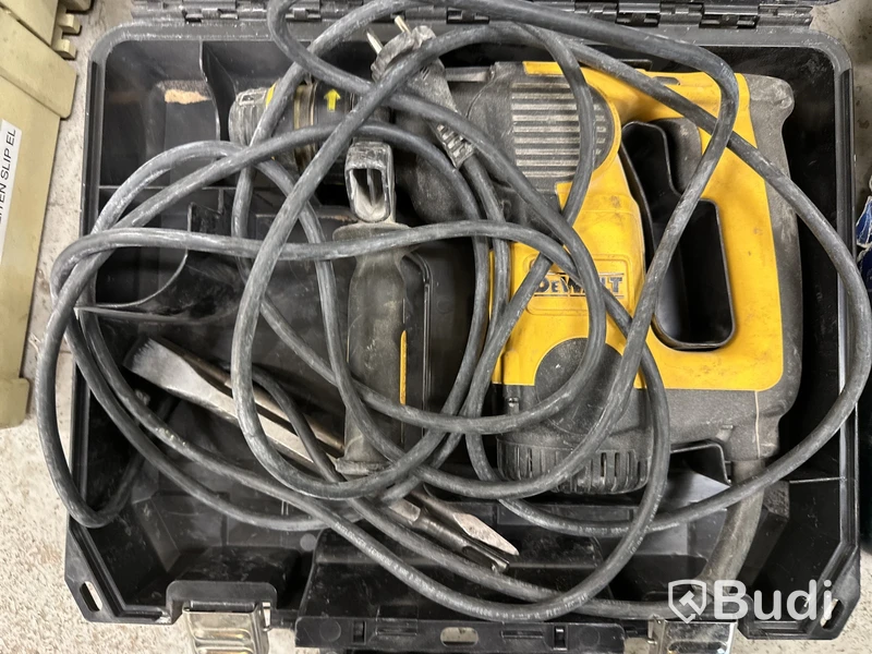 DeWalt Slagborrmaskin 650W 230V i väska