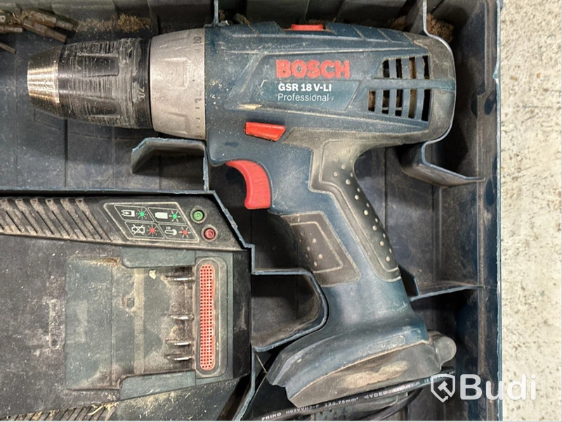 Borrmaskin Bosch GSR 18-V-LI Professional med batterier och laddare