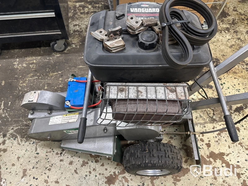 Stubbfräs DK-Tec SP48105 med vanguard 18hp motor