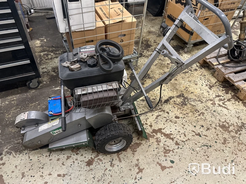 Stubbfräs DK-Tec SP48105 med vanguard 18hp motor