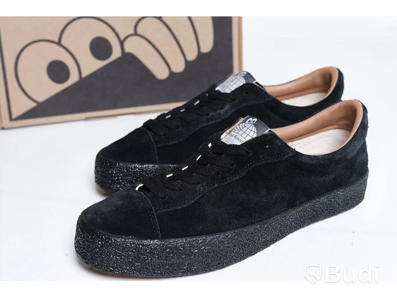 Sneakers - Last Resort, VM002 (Black Black) Suede - strl 43. Nypris 799 kr