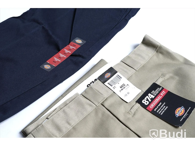 Dickies, 2 st Arbetsbyxor - 874 Original Fit - strl W44/L32. Nypris 1498 kr