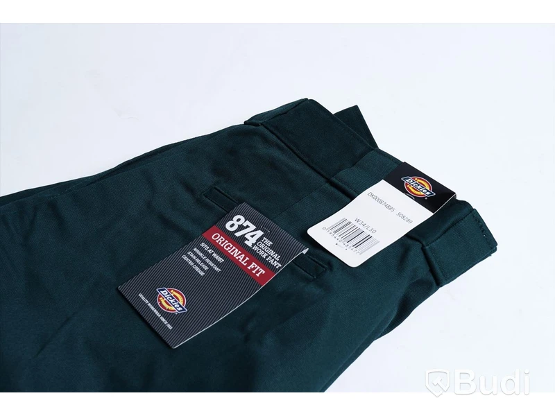 Dickies, Arbetsbyxa & shorts - 874 Original Fit strl (gröna) W34/L30 & utility shorts (vita) W34. Nypris 1060 kr