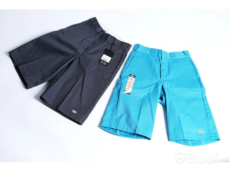 Dickies, 2 st Arbetsshorts - Multi Pocket 13″ - strl W30 . Nypris 1298 kr