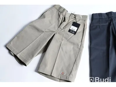 Dickies, 2 st - arbetsshorts, Multi Pocket 13″ (loose fit) - strl W28. Nypris 1298 kr