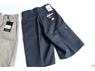 Dickies, 2 st - arbetsshorts, Multi Pocket 13″ (loose fit) - strl W28. Nypris 1298 kr
