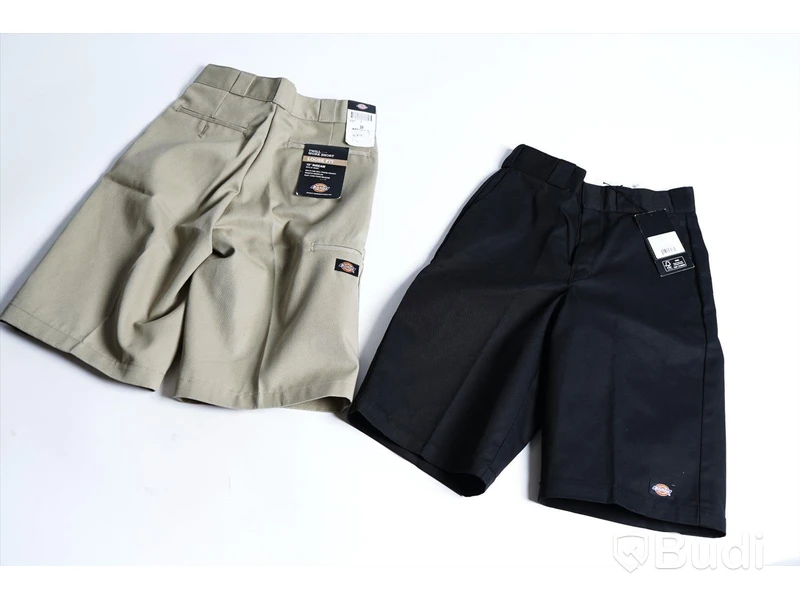 Dickies, 2 st - arbetsshorts, Multi Pocket 13″ (loose fit) - strl W28. Nypris 1298 kr