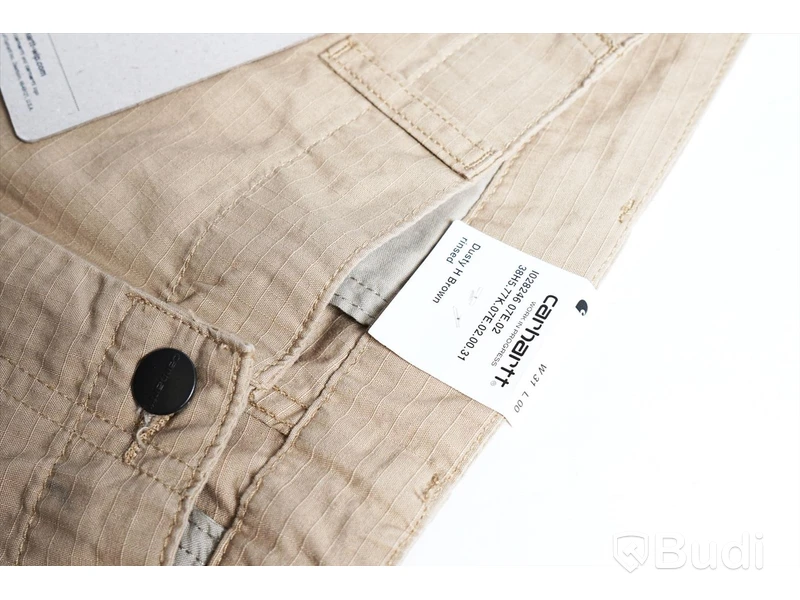 Dickies/Carhartt, 2 st shorts - strl W31. Nypris 1899 kr