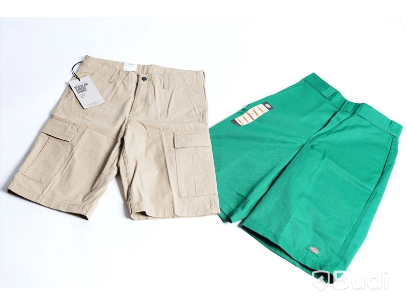 Dickies/Carhartt, 2 st shorts - strl W31. Nypris 1899 kr
