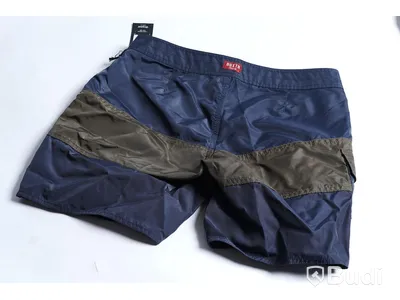 Carhartt/Brixton, 2 st shorts - strl W32. Nypris 1748 kr