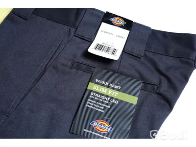 Dickies, 2 st Arbetsbyxor - 873 Slim Straight - strl W30/L32. Nypris 1498 kr